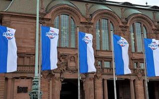 FUCHS flags at the general business meeting